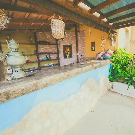 Castle Karpasia Guest House&restaurant Rizokarpaso