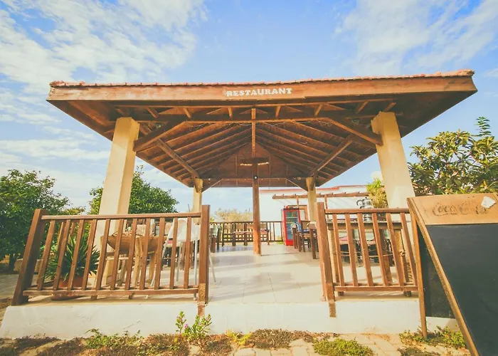 Castle Karpasia An Authentic ゲストハウス 4*